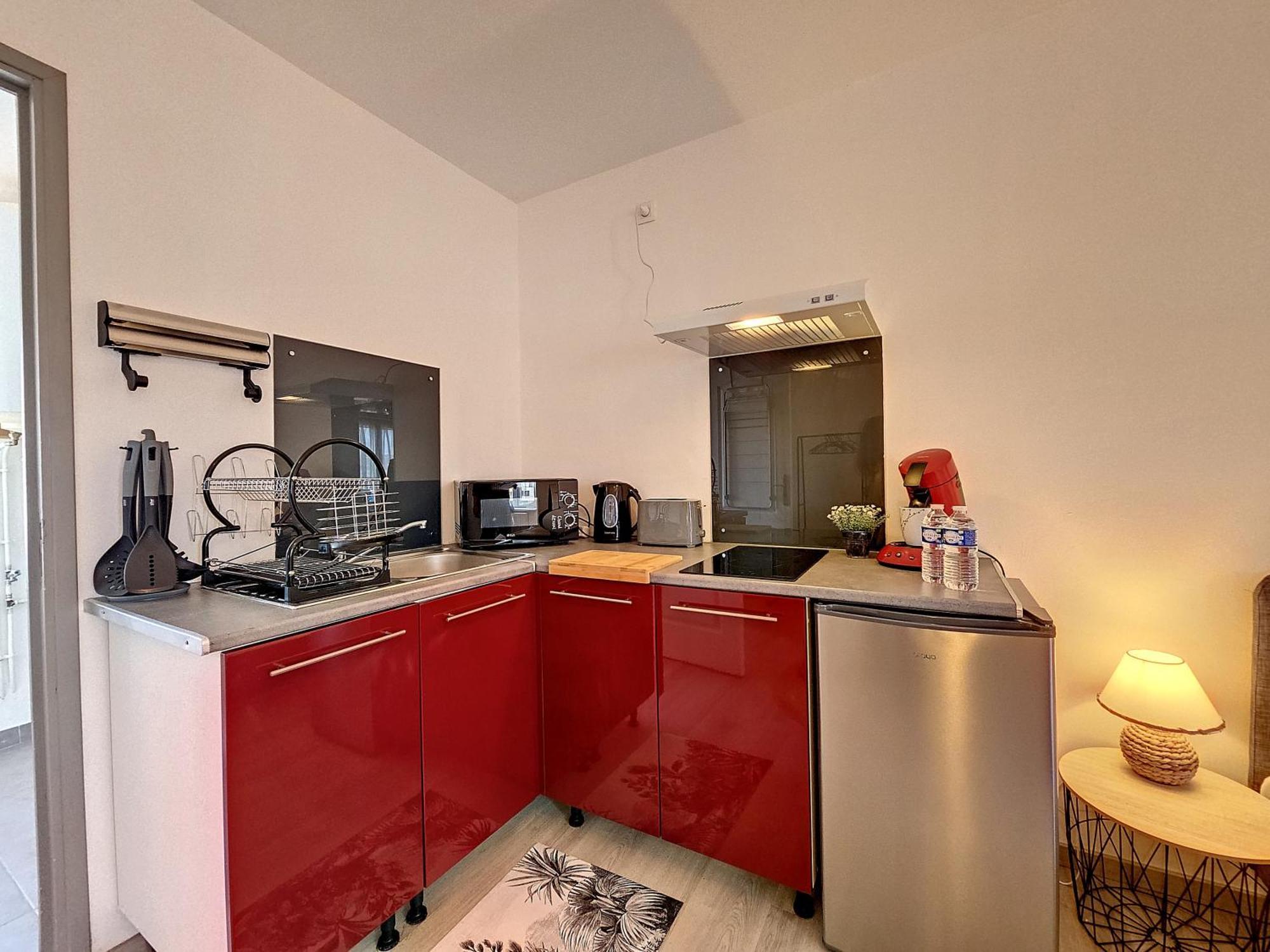 L'Auberge De La Gare, Appartements Tout Confort, Proches Gare Yzeure Exterior photo